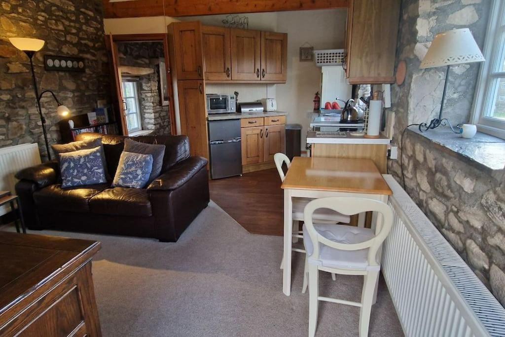 Apartment Henberry First Floor Cosy *
